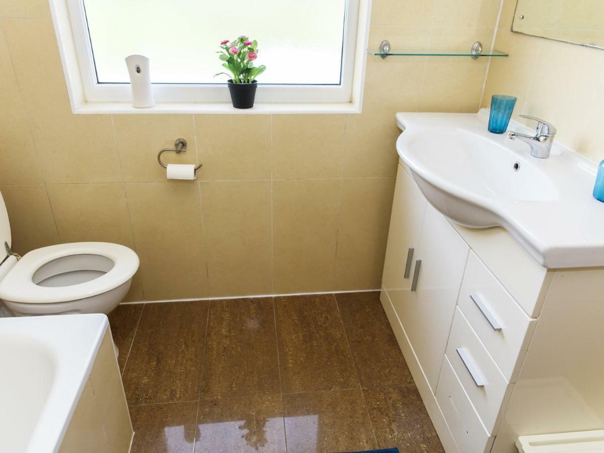 Mandeville Rooms Northolt (Greater London) Quarto foto